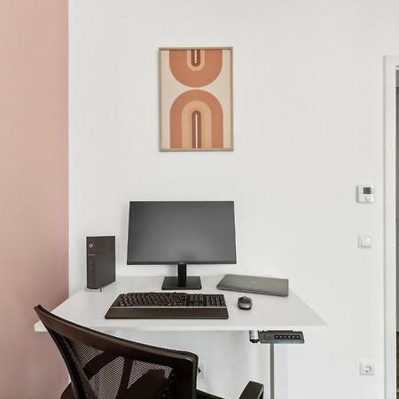 Ferienwohnung Elegant & Bright ~ Near Schalke 04 ~ Office ~ Free Parking! Gelsenkirchen Exterior foto